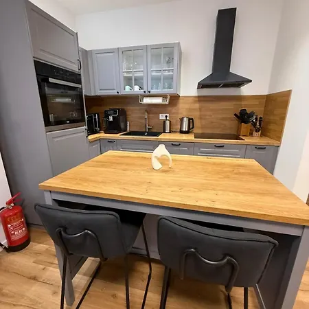 Neu - For 6 In Hagen- Direct Parking! A45 - A1 - A46 Richtung Dortmund Netflix - Wifi, Fully-automatic-coffemashine, Kitchen, Netflix, Apartmán Hagen (Arnsberg)