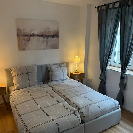 Apartmán Neu - For 6 In Hagen- Direct Parking! A45 - A1 - A46 Richtung Dortmund Netflix - Wifi, Fully-automatic-coffemashine, Kitchen, Netflix, Hagen (Arnsberg)